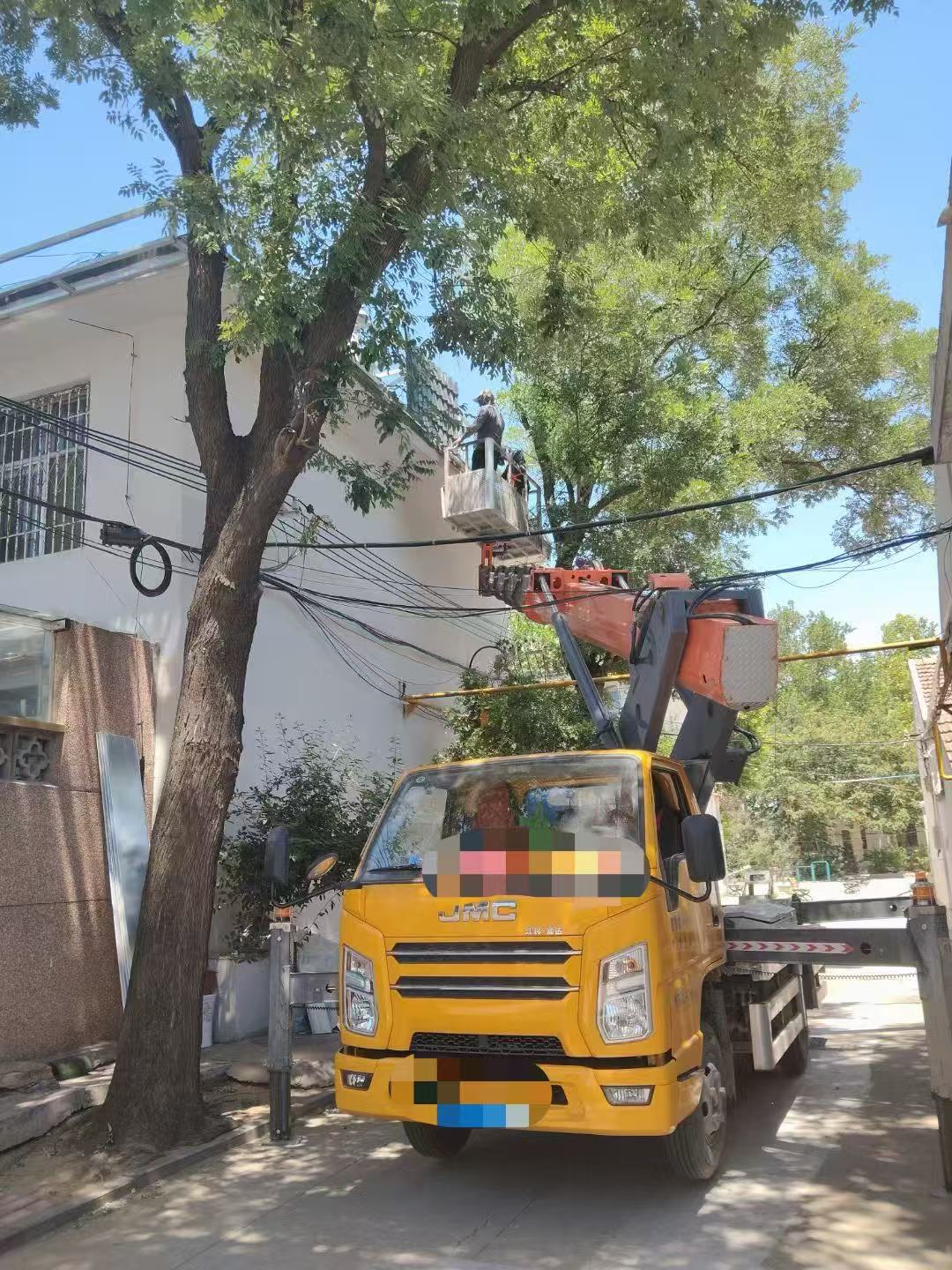 平阳县高空作业车能吊装重物吗？最大承载多少公斤？