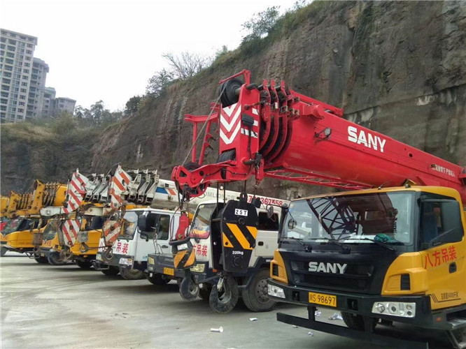 平阳县吊车出租按什么计费？台班费、单次费、里程费怎么算？