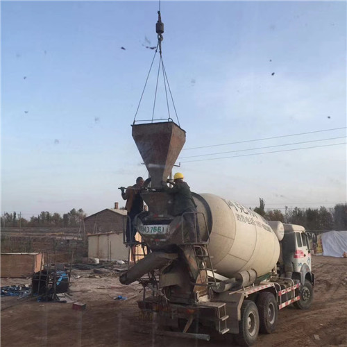 平阳县“精准瞄准”—— 吊车的 “定位导航” 技术